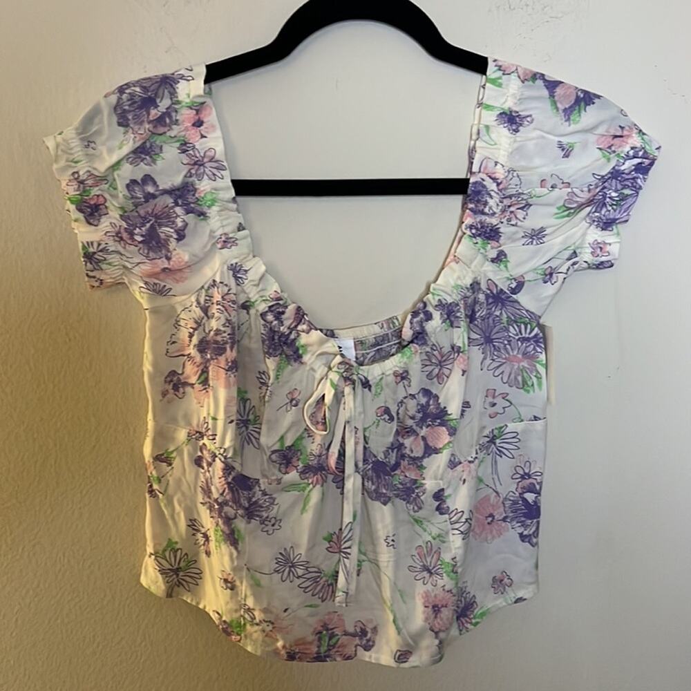 Abound Floral Off the Shoulder Ruffle Crop Top - Picture 2 of 4